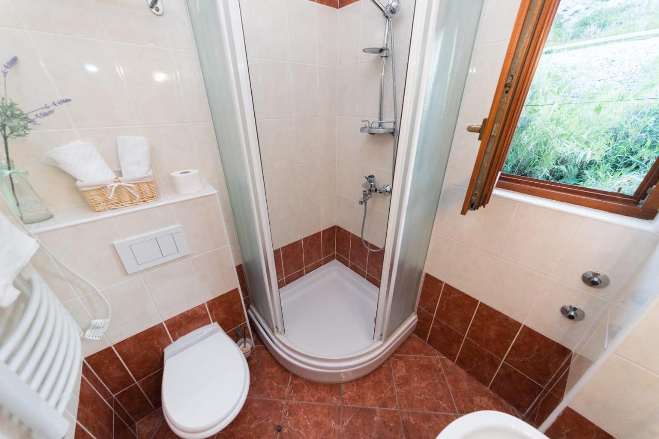 Mb Pag Bed&Breakfast Паг Экстерьер фото