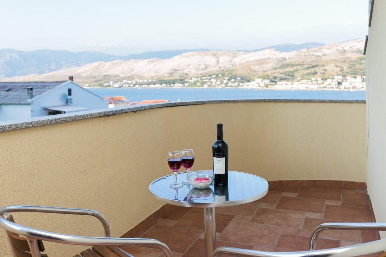 Mb Pag Bed&Breakfast Паг Экстерьер фото