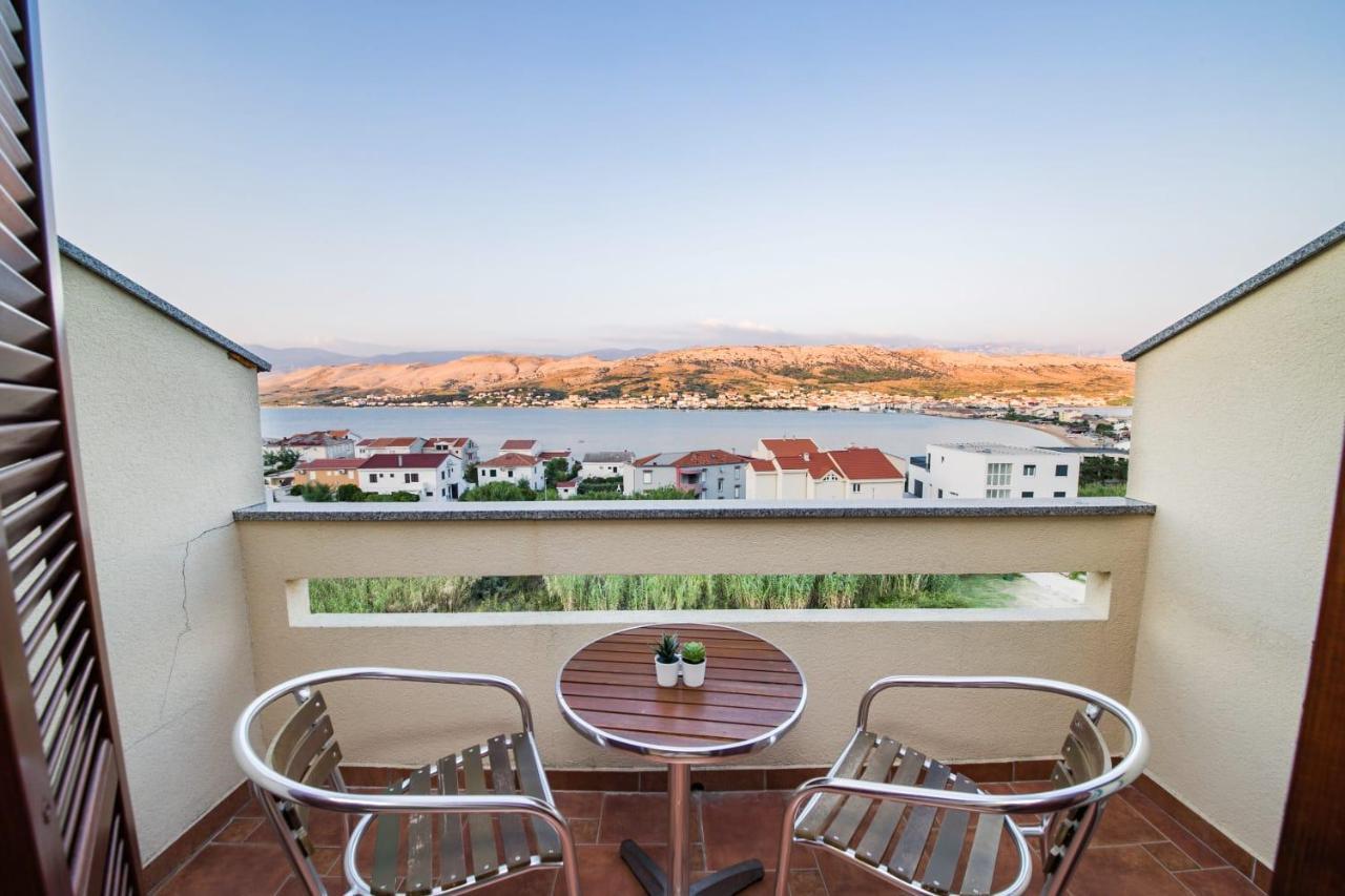 Mb Pag Bed&Breakfast Паг Экстерьер фото