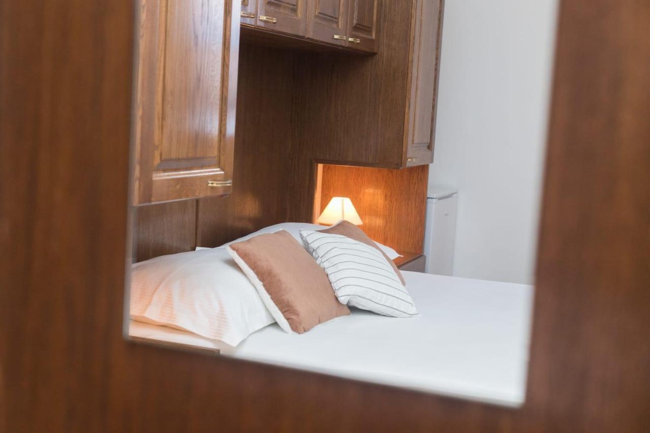 Mb Pag Bed&Breakfast Паг Экстерьер фото