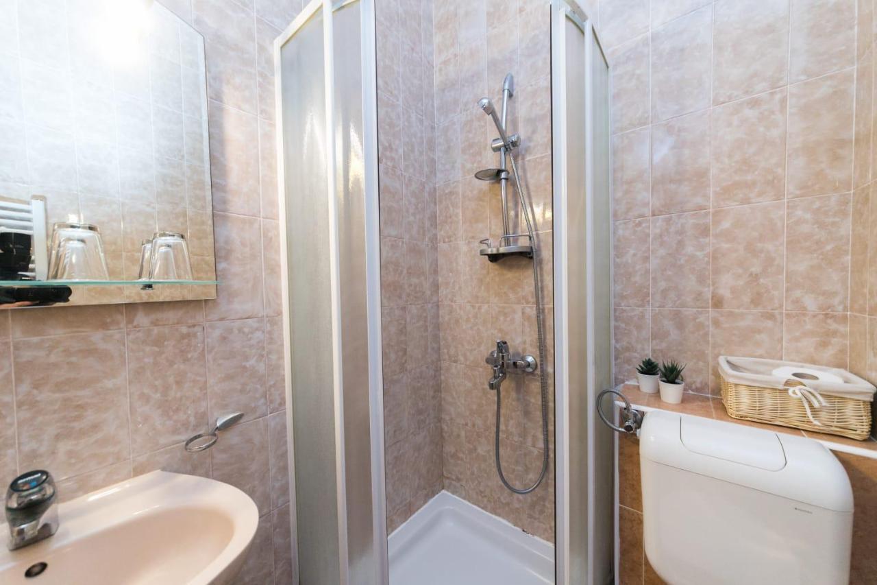 Mb Pag Bed&Breakfast Паг Экстерьер фото