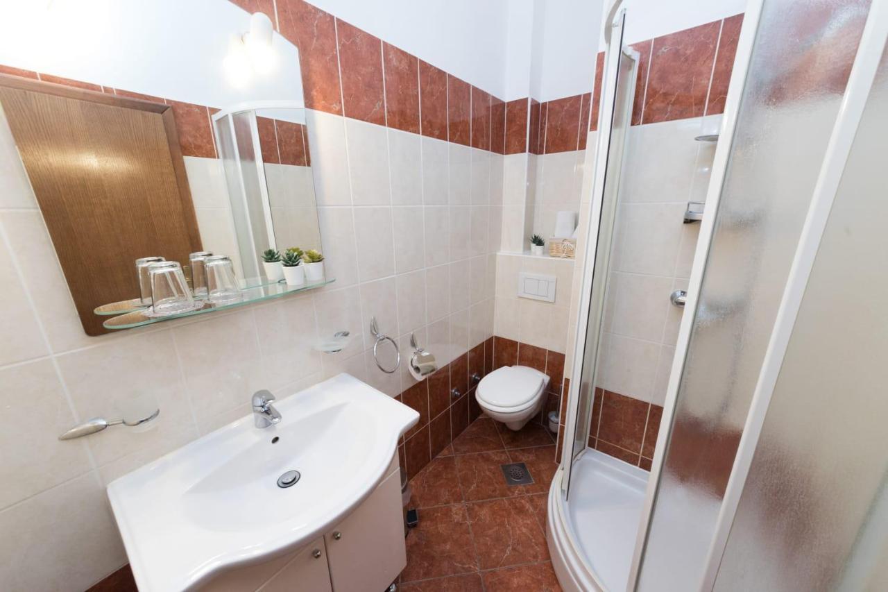 Mb Pag Bed&Breakfast Паг Экстерьер фото